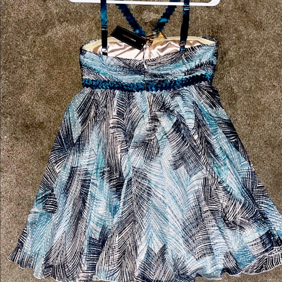 BCBGMAXAZRIA brand new, with tags, woven dress made with silk. - Picture 2 of 3